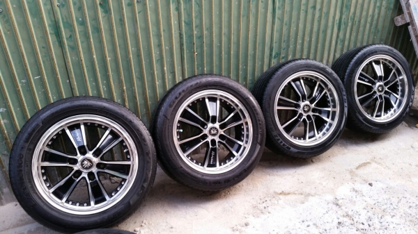 ล้อแม็กขอบ17พร้อมยางสวยๆ ล้อแม็กขอบ17พร้อมยางสวยๆ