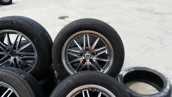 ล้อแม็กขอบ17 พร้อมยาง