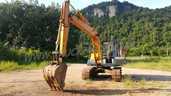 รถแบคโฮ KOMATSU PC120-3