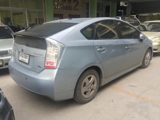 TOYOTA PRIUS ตัวท็อป ปี2011 สีฟ้าอ่อน รถใช้มาแล้ว 4 ปี ราคา 530,000.- โทร.จุ๋ม 081-811-1997 (รถบ้านขับใช้เองค่ะ)