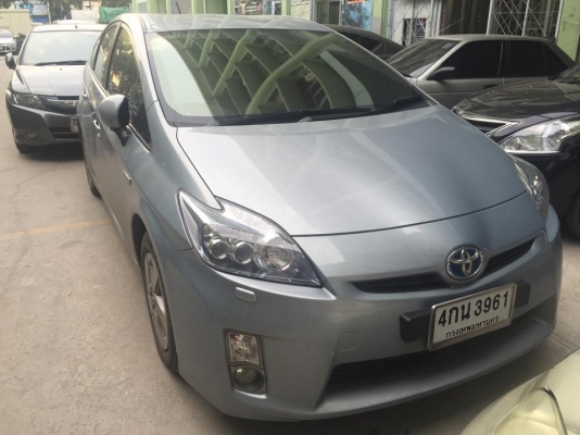 TOYOTA PRIUS ตัวท็อป ปี2011 สีฟ้าอ่อน รถใช้มาแล้ว 4 ปี ราคา 530,000.- โทร.จุ๋ม 081-811-1997 (รถบ้านขับใช้เองค่ะ)