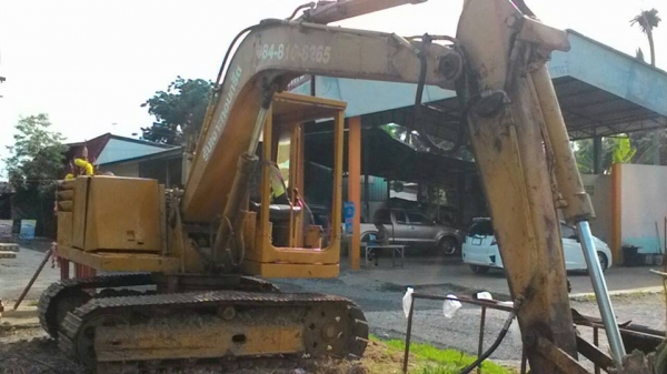 ขายถูก 175000 พีซี รุ่น 10ht