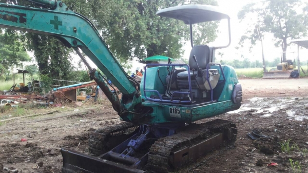 ขายรถแบคโฮ KOMATSU PC30-7 ราคา 285000