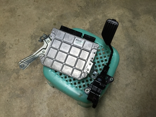 กล่องหลัก ECU วีออส ยาริส เกียร์ออโต้ กล่องหลัก ECU วีออส ยาริส เกียร์ออโต้