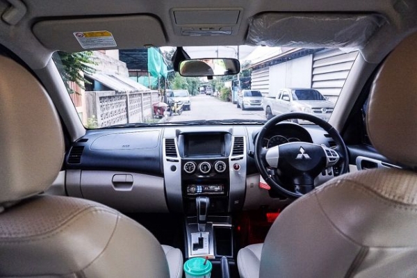 ขาย Mitsubishi Pajero Sport GT 2.5AT เกียร์ออโต้ดีเซลสีรุ่นTOPสุด ปี 2012 สภาพสวยมากไม่มีชน100เปอร์เซ็นถูกๆด่วน ขาย Mitsubishi Pajero Sport GT 2.5AT เกียร์ออโต้ดีเซลสีรุ่นTOPสุด ปี 2012 สภาพสวยมากไม่มีชน100เปอร์เซ็นถูกๆด่วน