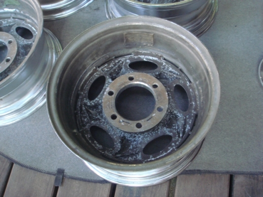 ขายล้อ kmc โครเมี่ยมขอบ 15 กว้าง 7นิ้ว6รู139 ออฟ 0หรือลบนิดๆแนวอเมริกาเก่าญี่ปุน ขายล้อ kmc โครเมี่ยมขอบ 15 กว้าง 7นิ้ว6รู139 ออฟ 0หรือลบนิดๆแนวอเมริกาเก่าญี่ปุน