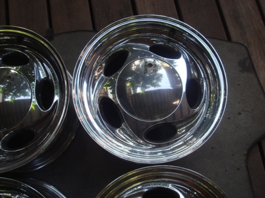 ขายล้อ kmc โครเมี่ยมขอบ 15 กว้าง 7นิ้ว6รู139 ออฟ 0หรือลบนิดๆแนวอเมริกาเก่าญี่ปุน ขายล้อ kmc โครเมี่ยมขอบ 15 กว้าง 7นิ้ว6รู139 ออฟ 0หรือลบนิดๆแนวอเมริกาเก่าญี่ปุน