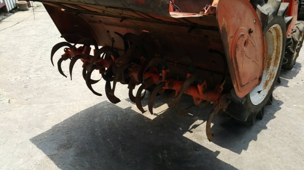 ขาย รถไถนา KUBOTA  17แรง รุ่น B1702 สองเพลา มือสองญี่ปุ่น พร้อม ตัวพรวนดิน  มือถือ/LINE ID : 0818753444
