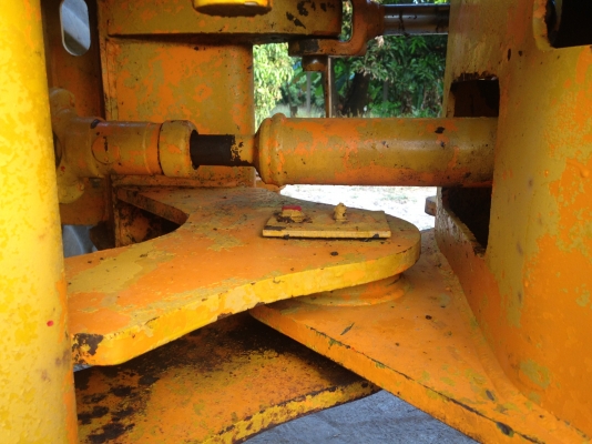 ขายรถตัก Komatsu 510 ; รถเก่าญี่ปุ่น 100\%;  สภาพสวยพร้อมใช้งานได้ทันที สนใจติดต่อ 081-9485494