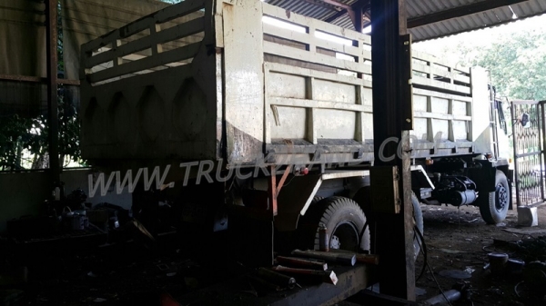 รถบรรทุก 10 ล้อ MITSUBISHI FM527  195 แรงม้า