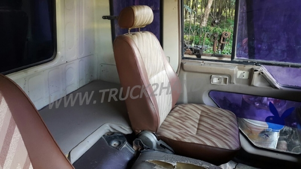 รถบรรทุก 10 ล้อ MITSUBISHI FM527  195 แรงม้า