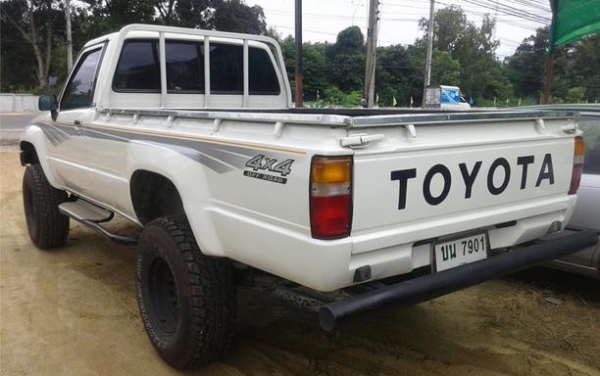 ขายTOYOTA LN65 แท้เครื่องดี เกียร์4x4ใช้งานได้ปกติ ช่วงล่างดี max15" ยางเปลี่ยนใหม่dunlop31" ขายTOYOTA LN65 แท้เครื่องดี เกียร์4x4ใช้งานได้ปกติ ช่วงล่างดี max15" ยางเปลี่ยนใหม่dunlop31"