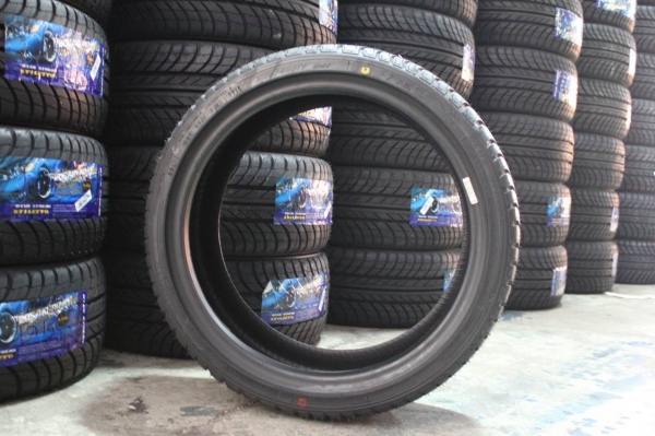 ยาง GOODYEAR BLUE STREAK STILETTO 205/40R17