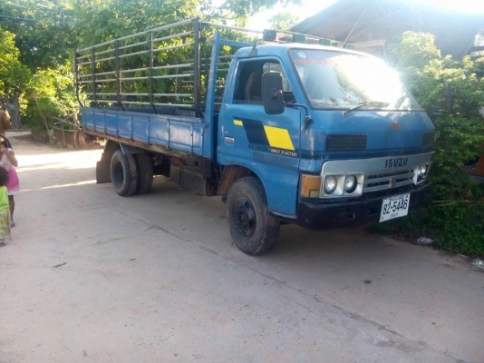 ขายKS110แรง เฟืองท้ายใหญ่ สภาพสวยพร้อมใช้งาน เอกสารพร้อมโอน สนใจโทร 090-8588220คุณนะ 093-3258446คุณบิว หรือเข้าดูสินค้าอื่นๆได้ที่ www.truck.in.th/498 หรือเพจFacebook ณรงค์ ซื้อขายรถมือสอง (เว็บไซต์ส่วนตัว) หรือFacebook ตลาดรถมือสอง คุณนะ