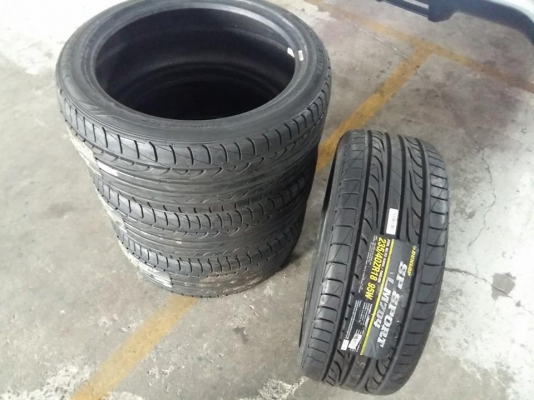 ยาง DUNLOP LM704 235/40R18 เส้นละ 2,900 บาท