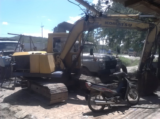 ขายตัดด่วน 150000 เท่านั้น โคมัตสุpc60รุ่น3รถใช้งานได้ปกติขายตามสภาพต่อรองได้