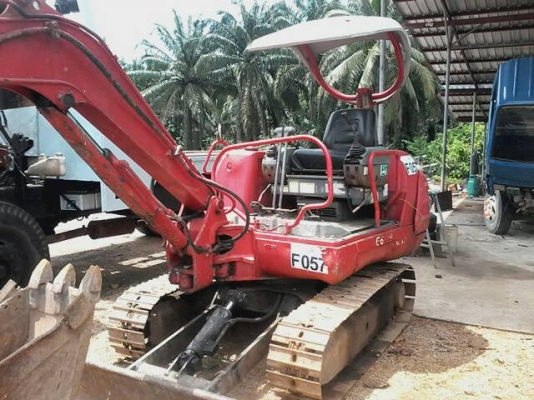 ขายรถแบคโฮ KOBELCO SK25-8 พร้อมระบบไลใส่หัวกระแทก ราคา 250000