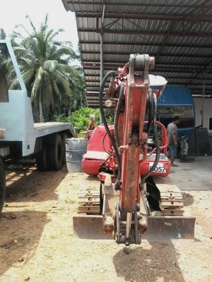 ขายรถแบคโฮ KOBELCO SK25-8 พร้อมระบบไลใส่หัวกระแทก ราคา 250000