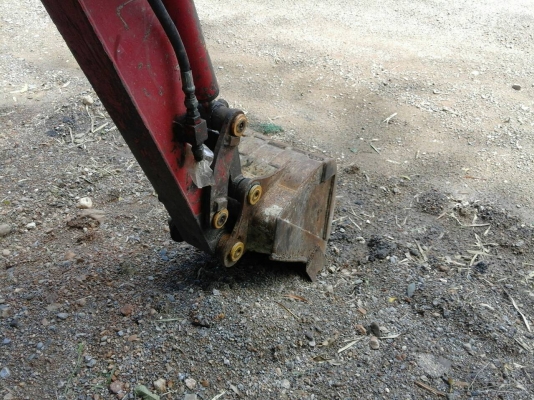 ขายรถแบคโฮ KOBELCO SK25-8 พร้อมระบบไลใส่หัวกระแทก ราคา 250000