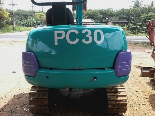 ขายรถแบคโฮ KOMATSU PC30-7 ปั๊มนิ้ว ราคา 380000