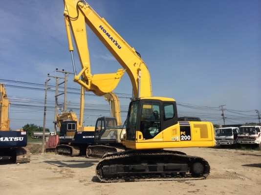 ขายครับPC200-7เอกสารเล่มทะเบียน ไฟฟ้าครบ สภาพพร้อมใช้เลยครับ ราคา1,600,000 สนใจติดต่อ0851562314'0813712233 เจ้าของขายเองนะครับ