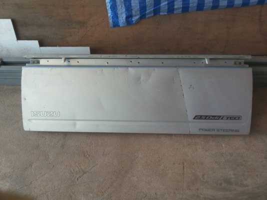 ฝาปิดท้ายกระบะ ดีแม็คตัวแรก เปิดข้าง ของแท้มือสอง