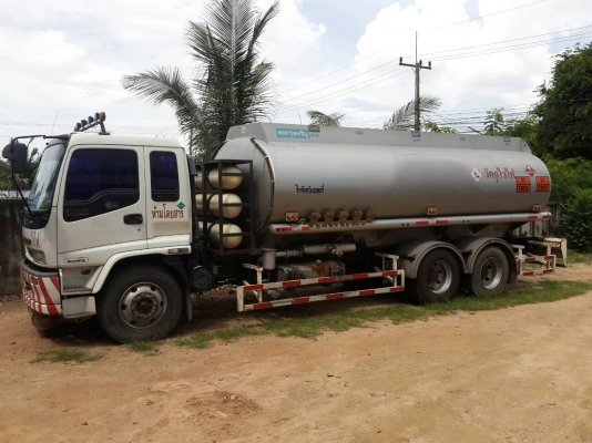 รถบรรทุกน้ำมันดีเซล -ถังขนาด18,000 ลิตร