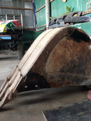 ขายบุ้งกี้ komatsu pc60-3/5