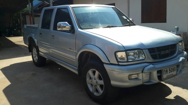 ขายรถกะบะ 4 ประตู ISUZU ขับเคลื่อน 4 ล้อ สภาพดี พร้อมทะเบียน ขายรถกะบะ 4 ประตู ISUZU ขับเคลื่อน 4 ล้อ สภาพดี พร้อมทะเบียน
