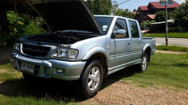 ขายรถกะบะ 4 ประตู ISUZU ขับเคลื่อน 4 ล้อ สภาพดี พร้อมทะเบียน ขายรถกะบะ 4 ประตู ISUZU ขับเคลื่อน 4 ล้อ สภาพดี พร้อมทะเบียน