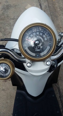 ขาย Yamaha Fino หัวฉีด ปี2014 ตัวใหม่  - เครื่องเดิมๆ ปกติ สตาร์ทเท้า สตาร์ทมือปกติ แบตไม่เสื่อม ไฟเลี้ยวซ้าย - ขวา ใช้ได้  - ถ่ายน้ำมันเครื่องให้เรียบร้อย - ไฟท้าย ไฟเบรค ติดปกติ  - รถใช้งานน้อย หมืนกว่าโล  - ชุดสีเดิมๆ ทะเบียนไม่ขาดต่อ ชุดโอนครับ   - รถ