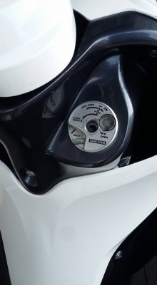 ขาย Yamaha Fino หัวฉีด ปี2014 ตัวใหม่  - เครื่องเดิมๆ ปกติ สตาร์ทเท้า สตาร์ทมือปกติ แบตไม่เสื่อม ไฟเลี้ยวซ้าย - ขวา ใช้ได้  - ถ่ายน้ำมันเครื่องให้เรียบร้อย - ไฟท้าย ไฟเบรค ติดปกติ  - รถใช้งานน้อย หมืนกว่าโล  - ชุดสีเดิมๆ ทะเบียนไม่ขาดต่อ ชุดโอนครับ   - รถ