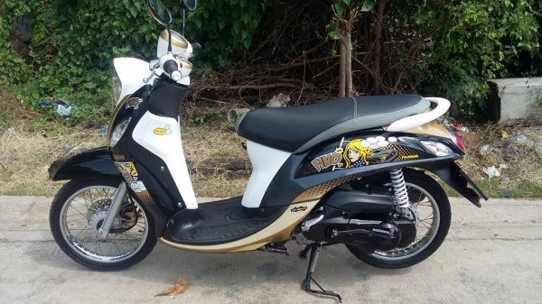 ขาย Yamaha Fino หัวฉีด ปี2014 ตัวใหม่  - เครื่องเดิมๆ ปกติ สตาร์ทเท้า สตาร์ทมือปกติ แบตไม่เสื่อม ไฟเลี้ยวซ้าย - ขวา ใช้ได้  - ถ่ายน้ำมันเครื่องให้เรียบร้อย - ไฟท้าย ไฟเบรค ติดปกติ  - รถใช้งานน้อย หมืนกว่าโล  - ชุดสีเดิมๆ ทะเบียนไม่ขาดต่อ ชุดโอนครับ   - รถ