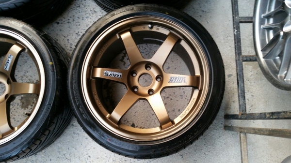ล้อแม็กมือสองพร้อมยางใหม่ขอบ18 ล้อแม็กมือสองพร้อมยางใหม่ขอบ18