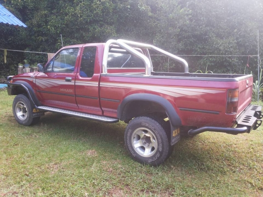 ขายรถโฟร์วิล TOYOTA รุ่น LN111 ขายรถโฟร์วิล TOYOTA รุ่น LN111