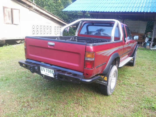 ขายรถโฟร์วิล TOYOTA รุ่น LN111 ขายรถโฟร์วิล TOYOTA รุ่น LN111