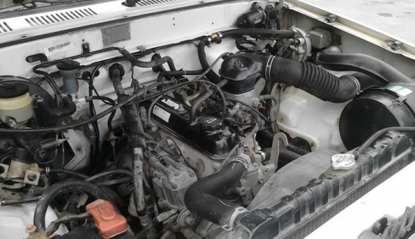 TOYOTA  ไมตี้ 4 ขอ YN80 เบนซิน