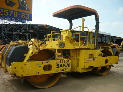 รถบดสั่นสะเทือน Sakai SW850 น้ำหนัก 13 ตัน รถเก่านอก สภาพเดิมๆ พร้อมใช้งาน