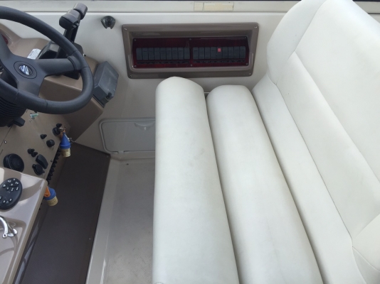 2004 35 (38LOA) Foot Regal