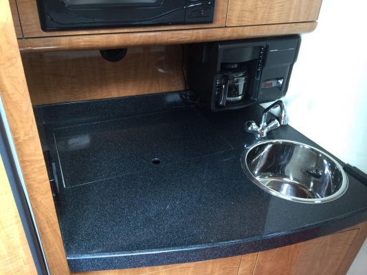 2004 35 (38LOA) Foot Regal