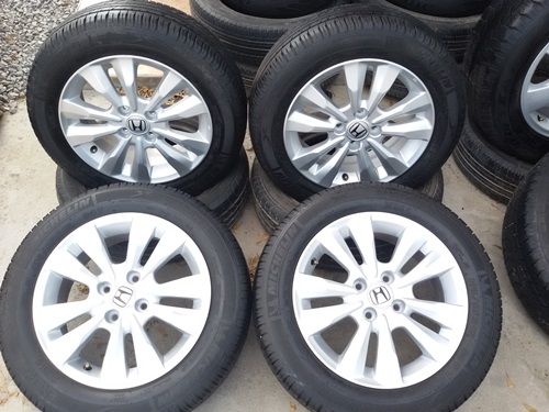 ขายล้อแม็กHONDA CITY ิ15 พร้อมยางปี13  4 ล้อ