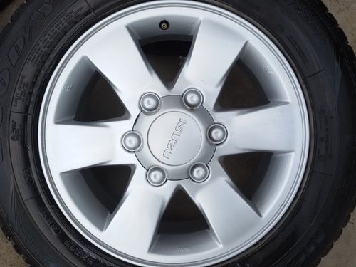 ขายล้อแม็กISUZU GOLD Series 16 ยางปี14 4 ล้อ ขายล้อแม็กISUZU GOLD Series 16 ยางปี14 4 ล้อ