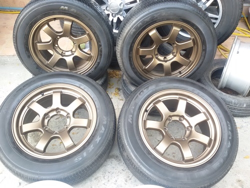 ขายล้อแม็กขอบ 17 6รู กว้าง8 ET25 พร้อมยาง  4 ล้อ