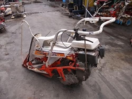 NEW!!รถเกี่ยวข้าวเดินตาม KUBOTA  RB25 รหัสสินค้า : 80803191Line ID: nihonmono  หรือเพิ่มเติมไดที่ www.nihonmono.com