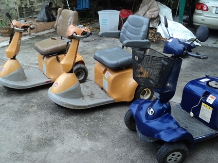 ขายรถสามล้อคนแก่