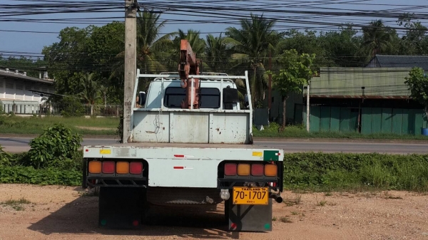 IZUZU FRR 195 หกล้อ ยาว7.2 ปี55 สวยเดิม ค.แน่นๆ ติดเครน 3ตัน ยางเต็ม 7เส้น เล่มติดมือ IZUZU FRR 195 หกล้อ ยาว7.2 ปี55 สวยเดิม ค.แน่นๆ ติดเครน 3ตัน ยางเต็ม 7เส้น เล่มติดมือ