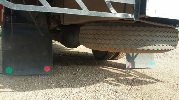 IZUZU FRR 195 หกล้อ ยาว7.2 ปี55 สวยเดิม ค.แน่นๆ ติดเครน 3ตัน ยางเต็ม 7เส้น เล่มติดมือ IZUZU FRR 195 หกล้อ ยาว7.2 ปี55 สวยเดิม ค.แน่นๆ ติดเครน 3ตัน ยางเต็ม 7เส้น เล่มติดมือ