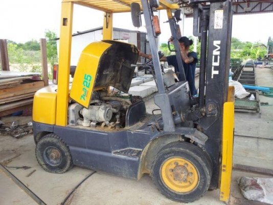 ขายรถโฟคลิฟ 2.5ตัน TCM