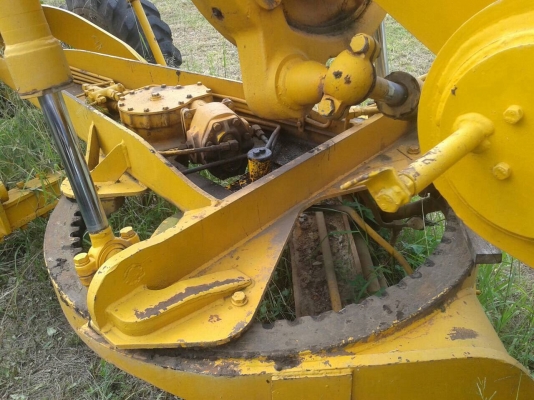 ขายรถเกรด KOMATSU สภาพพร้อมใช้งาน เอกสารสัญญาซื้อขาย ราคาต่อรองได้ครับ ขายรถเกรด KOMATSU สภาพพร้อมใช้งาน เอกสารสัญญาซื้อขาย ราคาต่อรองได้ครับ