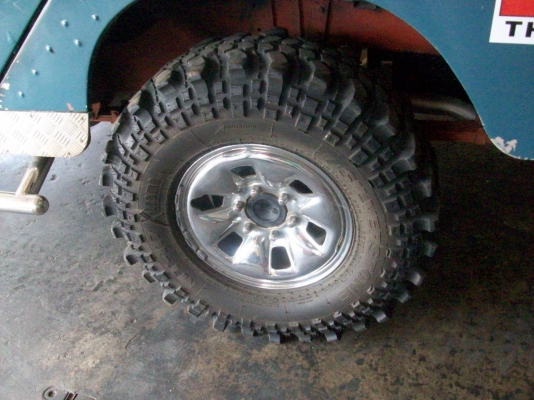 ขายแลนโรเวอร์ สภาพสวยพร้อมใช้งาน ทะเบียนไม่ขาดเอกสารพร้อมโอน ขายแลนโรเวอร์ สภาพสวยพร้อมใช้งาน ทะเบียนไม่ขาดเอกสารพร้อมโอน